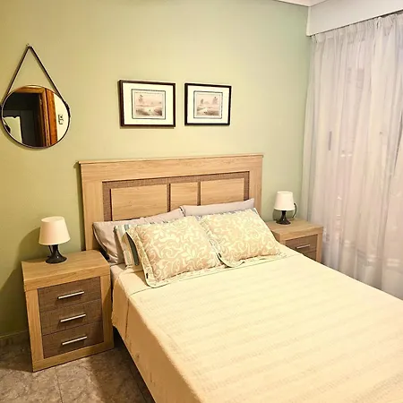 Family 3 - Del Cura 아파트 또레비에하